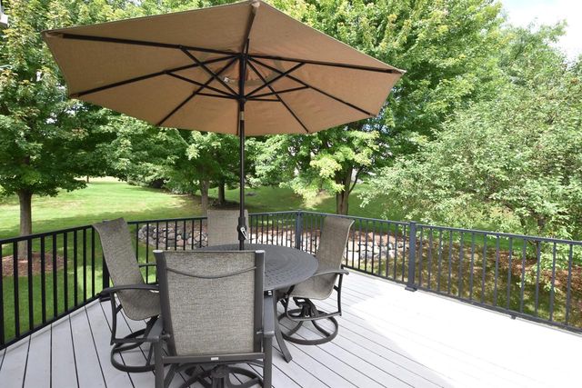 930 Dana LANE, Waukesha, WI 53189