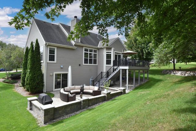 930 Dana LANE, Waukesha, WI 53189