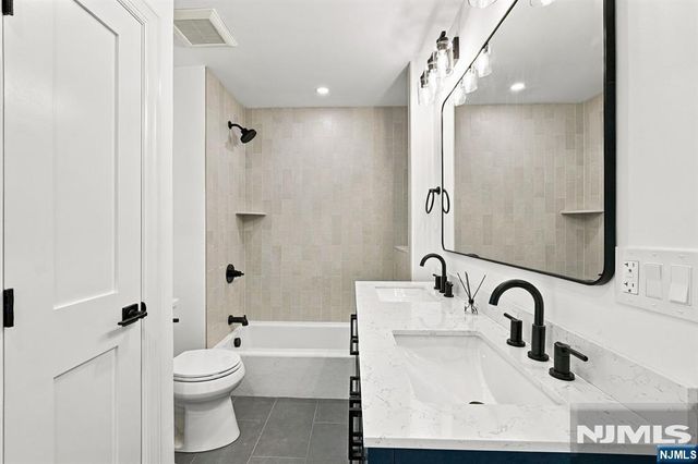 11-17 Harrison Drive, Fair Lawn, NJ 07410