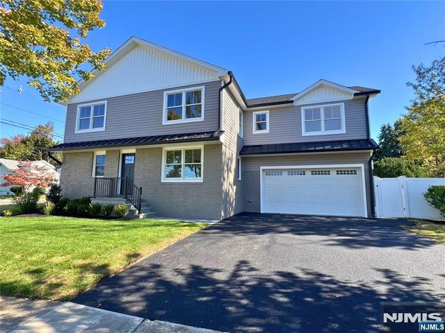 11-17 Harrison Drive, Fair Lawn, NJ 07410