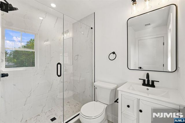 11-17 Harrison Drive, Fair Lawn, NJ 07410