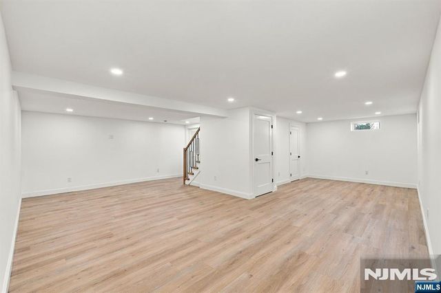 11-17 Harrison Drive, Fair Lawn, NJ 07410