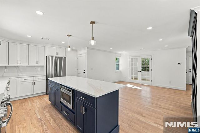11-17 Harrison Drive, Fair Lawn, NJ 07410