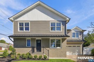 11-17 Harrison Drive, Fair Lawn, NJ 07410