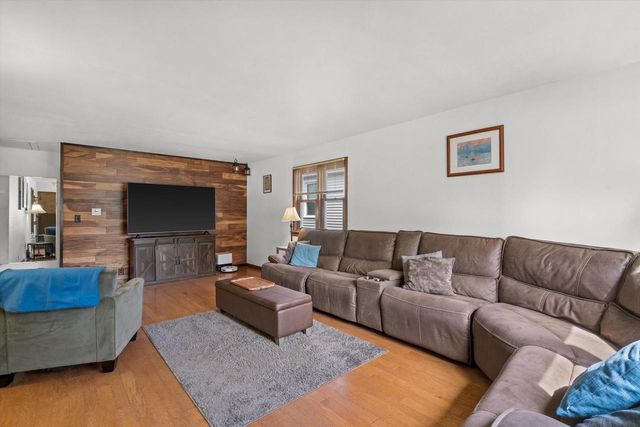 733 101st STREET, Milwaukee, WI 53214