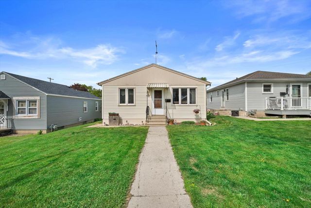 733 101st STREET, Milwaukee, WI 53214