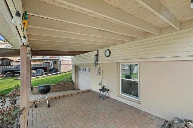 733 101st STREET, Milwaukee, WI 53214