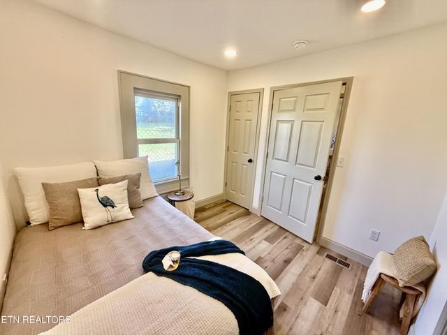 910 Reed St, Knoxville, TN 37921