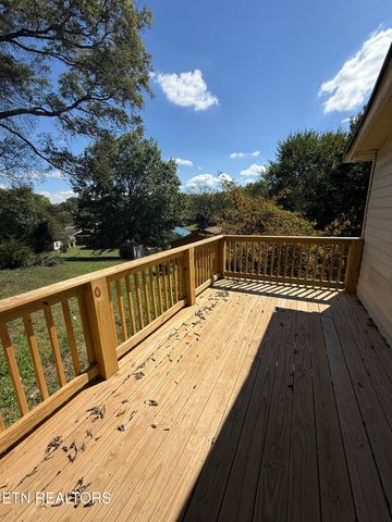 910 Reed St, Knoxville, TN 37921