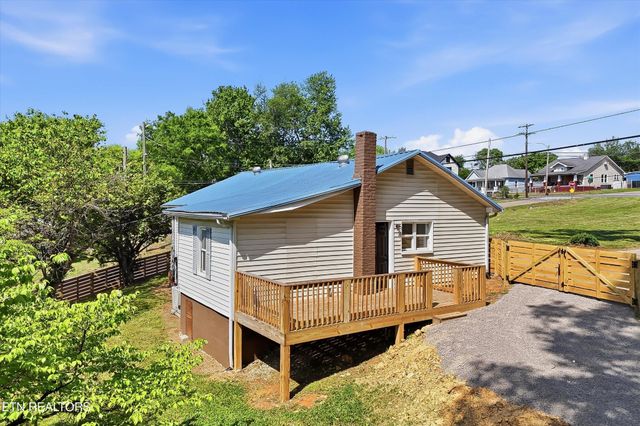 910 Reed St, Knoxville, TN 37921