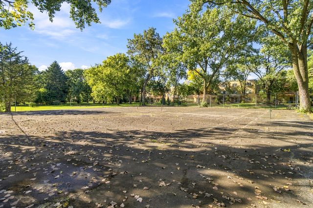 704 Dempster Street E207, Mount Prospect, IL 60056