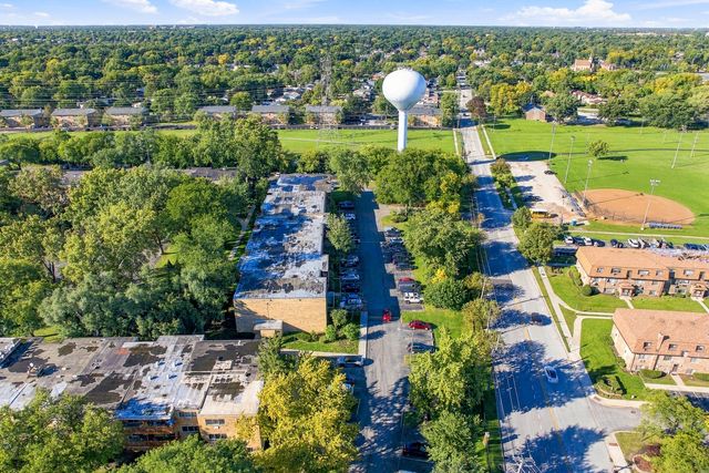 704 Dempster Street E207, Mount Prospect, IL 60056