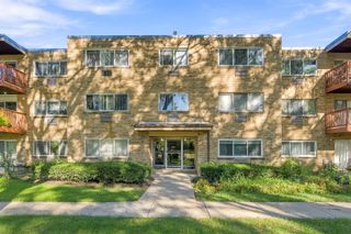 704 Dempster Street E207, Mount Prospect, IL 60056