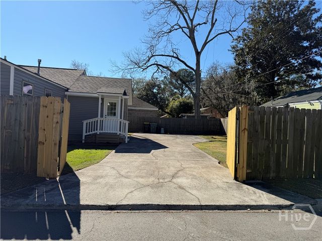 15 Altman Drive, Savannah, GA 31404