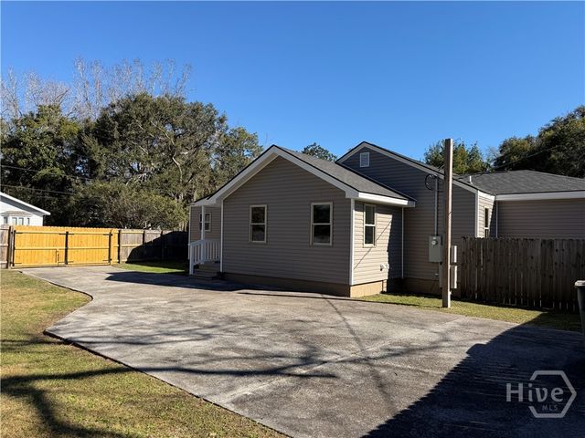 15 Altman Drive, Savannah, GA 31404
