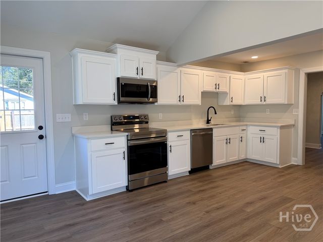 15 Altman Drive, Savannah, GA 31404