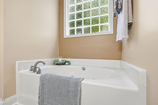 99 Athol Court, Clayton, NC 27527