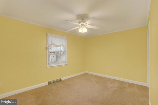 3870 AUTUMN LN, Stewartstown, PA 17363
