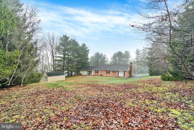 3870 AUTUMN LN, Stewartstown, PA 17363