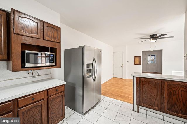 360 HUNTLEY RD, Upper Darby, PA 19082