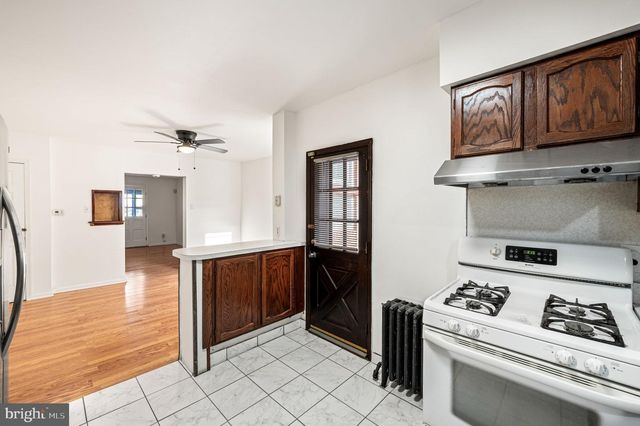 360 HUNTLEY RD, Upper Darby, PA 19082