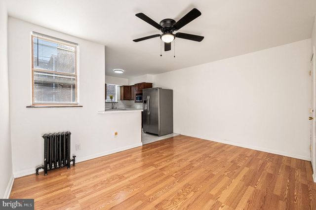 360 HUNTLEY RD, Upper Darby, PA 19082