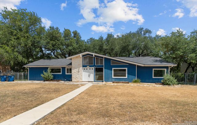 3019 Lakeview Dr, Canyon Lake, TX 78133