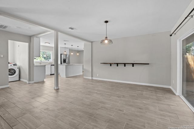 3019 Lakeview Dr, Canyon Lake, TX 78133