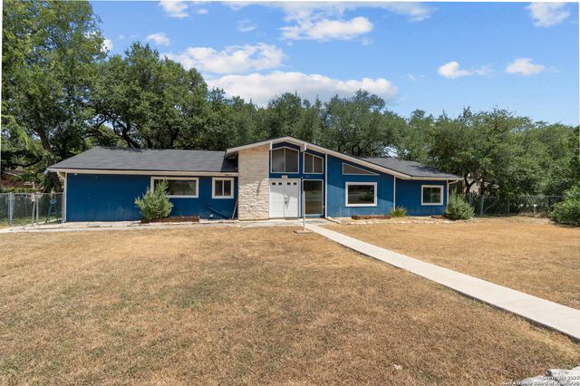 3019 Lakeview Dr, Canyon Lake, TX 78133