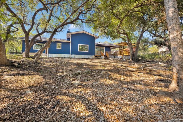 3019 Lakeview Dr, Canyon Lake, TX 78133