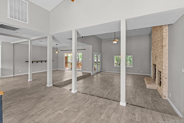 3019 Lakeview Dr, Canyon Lake, TX 78133