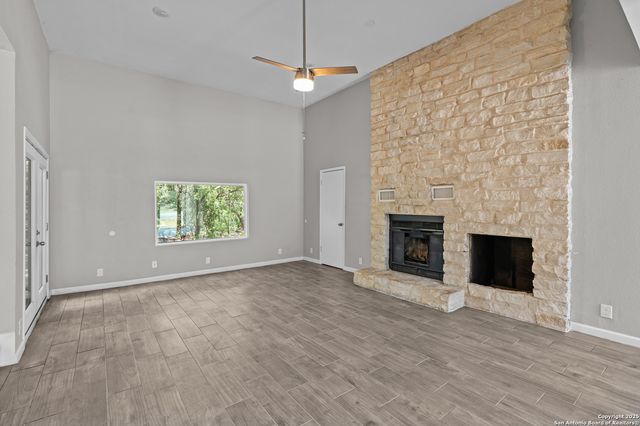 3019 Lakeview Dr, Canyon Lake, TX 78133