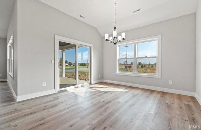 1572 Hager Way, Fort Wayne, IN 46818