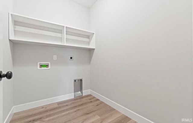 1572 Hager Way, Fort Wayne, IN 46818