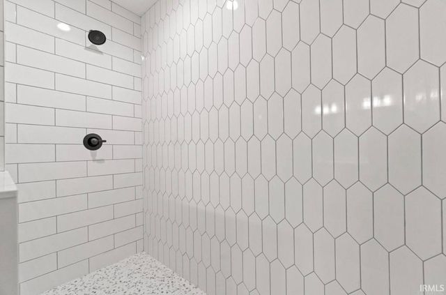 1572 Hager Way, Fort Wayne, IN 46818