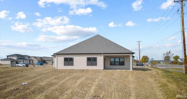 1572 Hager Way, Fort Wayne, IN 46818