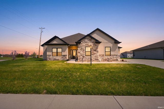 1572 Hager Way, Fort Wayne, IN 46818