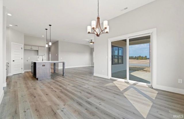 1572 Hager Way, Fort Wayne, IN 46818