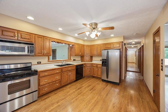 8240 W 135 Street, Orland Park, IL 60462