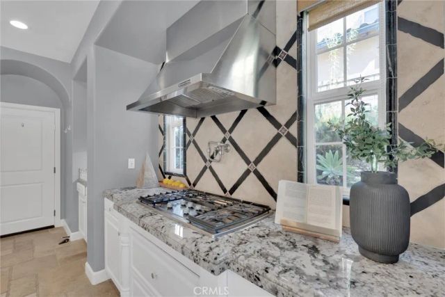 510 E. Viewcrest, Azusa, CA 91702