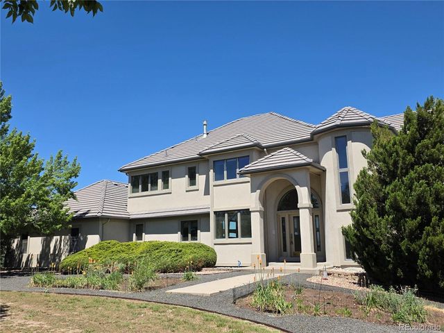 6719 Lakeside Circle, Littleton, CO 80125