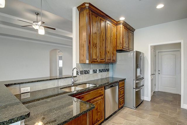 7522 Sable Creek Dr, Corpus Christi, TX 78414