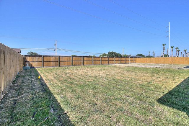 7522 Sable Creek Dr, Corpus Christi, TX 78414