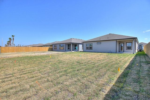 7522 Sable Creek Dr, Corpus Christi, TX 78414