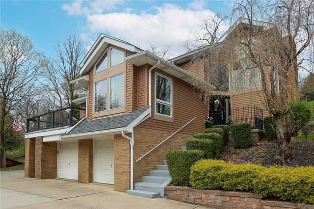 512 Argonne Blvd, Ellwood City, PA 16117