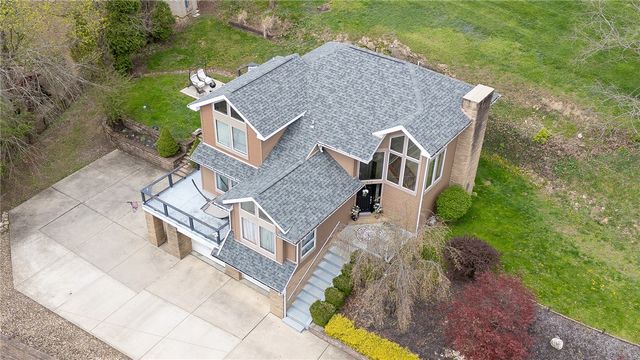 512 Argonne Blvd, Ellwood City, PA 16117