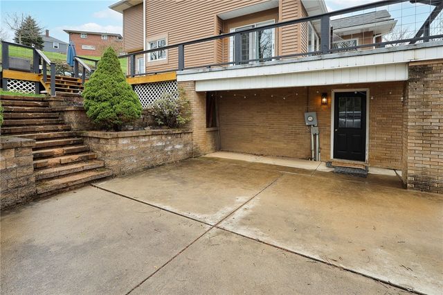 512 Argonne Blvd, Ellwood City, PA 16117