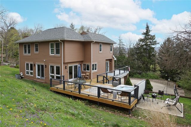 512 Argonne Blvd, Ellwood City, PA 16117