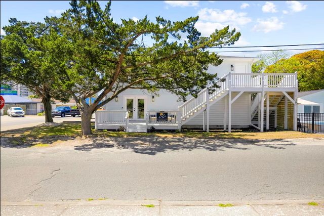 301 5th Ave. S, North Myrtle Beach, SC 29582