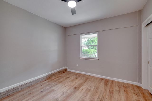905 Wickfield LN, Austin, TX 78753